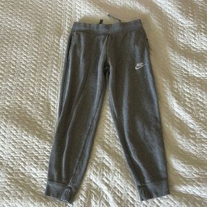 Grey nike evolution sweatpants